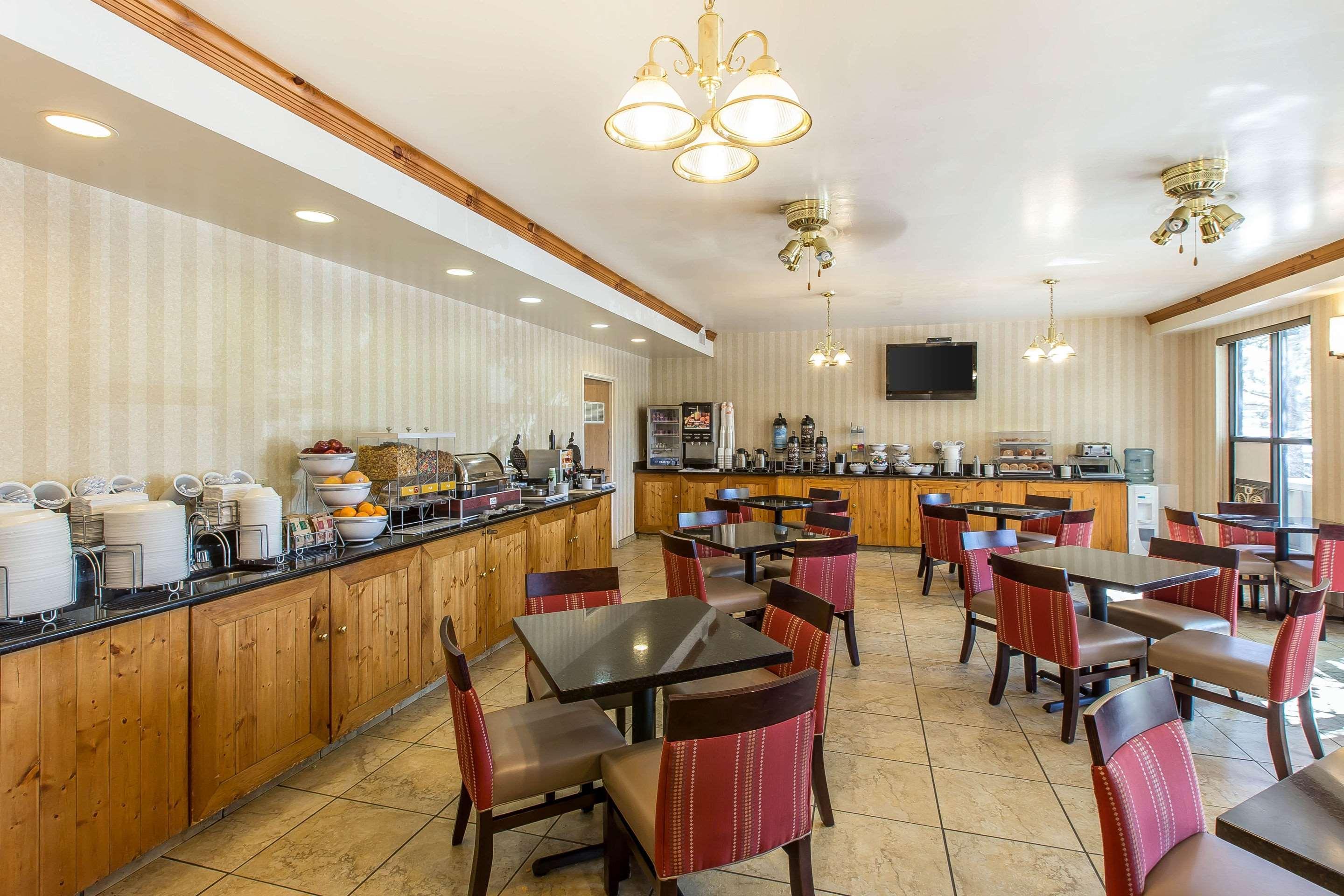 Comfort Suites Summit County Dillon Bagian luar foto
