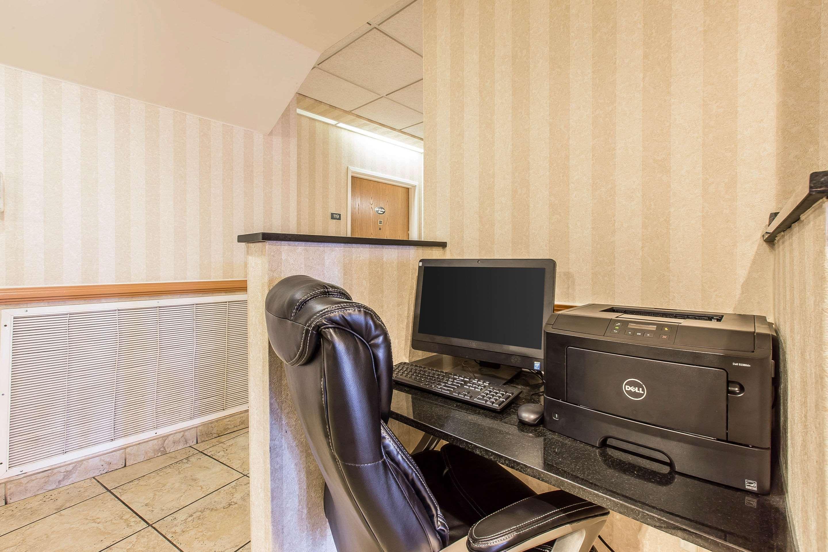 Comfort Suites Summit County Dillon Bagian luar foto