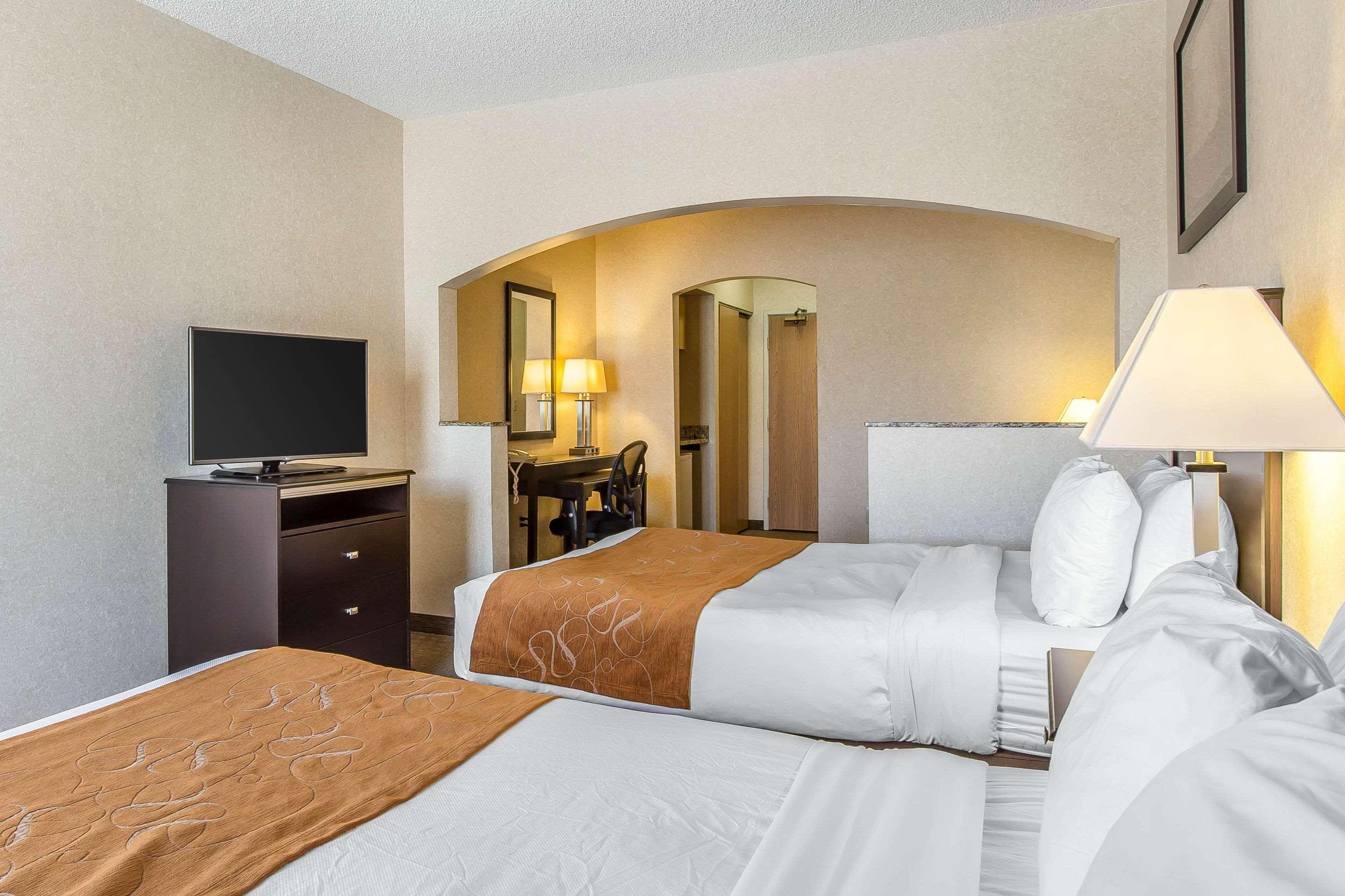 Comfort Suites Summit County Dillon Bagian luar foto
