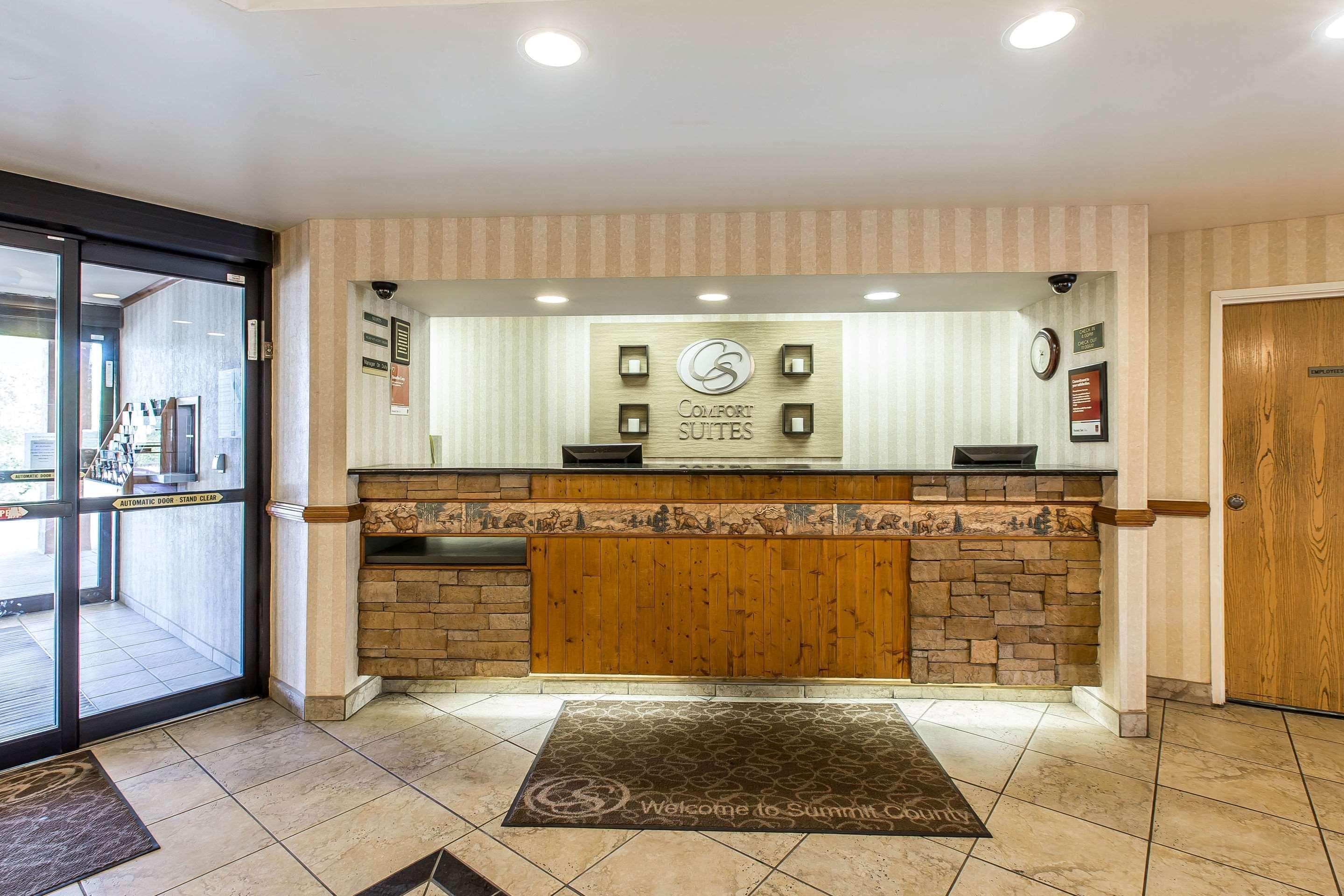 Comfort Suites Summit County Dillon Bagian luar foto